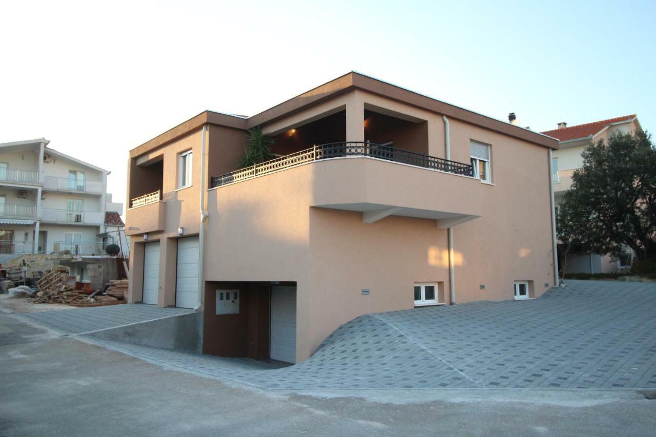 Lux Haus Villa โตรกีร์ ภายนอก รูปภาพ