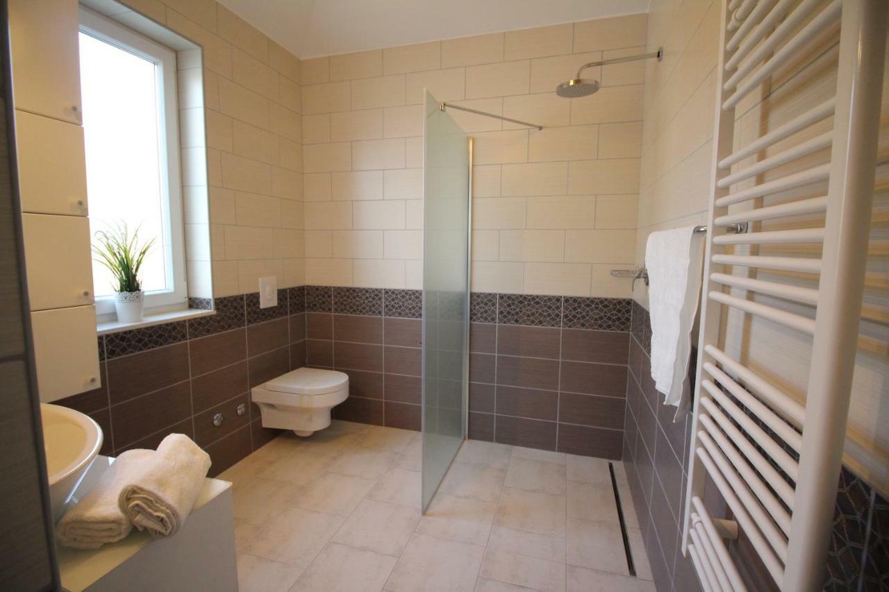 Lux Haus Villa โตรกีร์ ภายนอก รูปภาพ